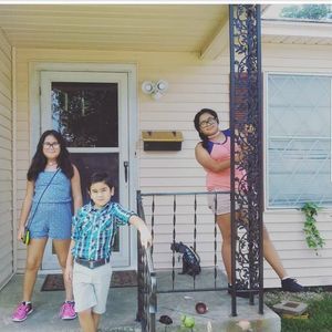 Meet your Posher, Yolanda